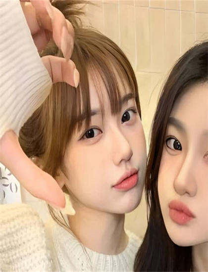红烧肉的做法最正宗的做法视频_女人什么时候最美_学生考100分老师奖励亲自喂饭